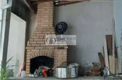 Sobrado com varanda 4 dormitorios 2 vagas de garagem em mogi das cruzes.