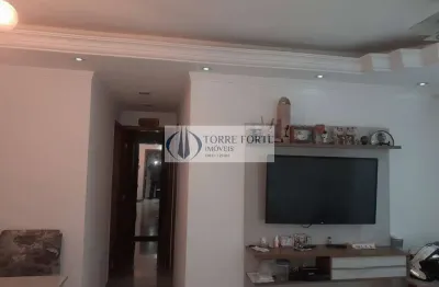  apartamento com 2 dormitórios com varanda  na colônia zl