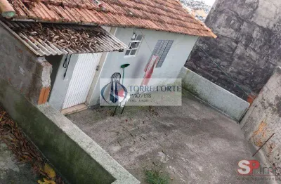 Terreno com casa construida com 350 metros no parque do carmo.