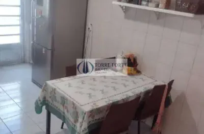 Boa casa de 3 dormitórios 2 banheiros no bairro do canindé