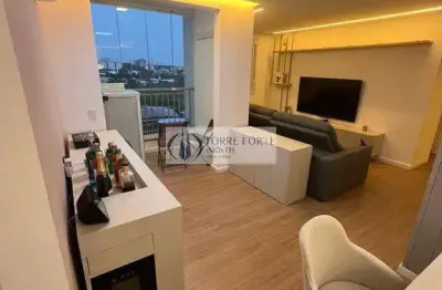 Lindo apartamento 2 dormitórios, 1 suíte, 2 vagas com área gourmet