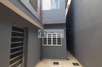 Linda casa com 3 dormitórios, sacada e 2 vagas na vila medeiros