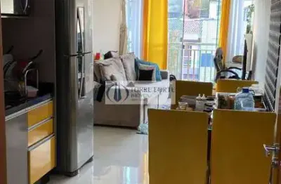 Lindo apartamento 2 dormitórios, 1 vaga com moveis planejados