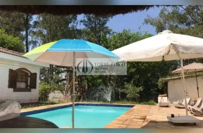 Casa 480m com 5 dormitórios, suíte, 10 vagas, muito verde e lazer em osasco
