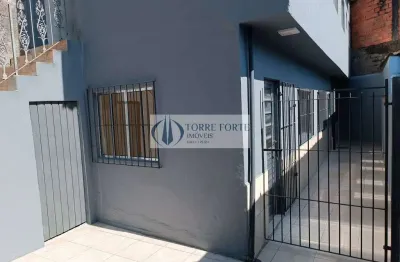 Terreno com 4 casas, 1 vaga de garagem para moradia ou renda em guaianases