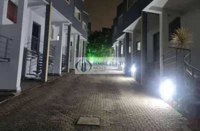 Sobrado em condominio com 2 dormitorios 2 vagas na vila carmosina.