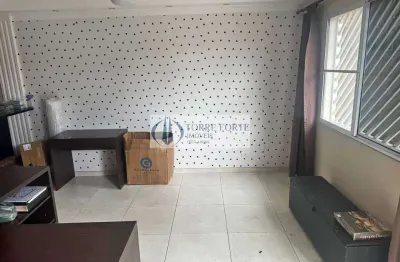 Sobrado 2 dormitórios, 2 suítes, 3 banheiros e 2 vagas na vila talarico
