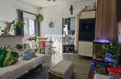 Sobrado com salão comercial, 3 dormitórios e 2 vagas na ponte rasa
