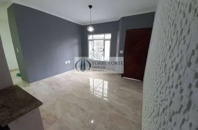 Lindo sobrado reformado com 2 suítes e 2 vagas na vila matilde