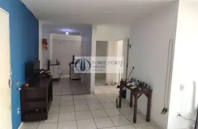 Apartamento 2 dormitórios,1 vaga e varanda em santo andré