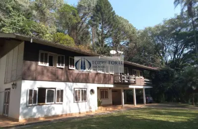 Lindo sitio com churrasqueira , piscina em campo limpo paulista.