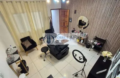 Sobrado 2 suítes, 3 banheiros e 1 vaga na vila carrão