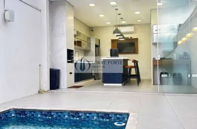 Linda casa com piscina, 2 dormitórios,1 suíte e 2 vagas na vila antonieta