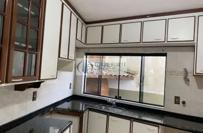 Casa com 3 dormitorios 1 suite com hidro 5 vagas , na vila zelina