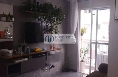 Bonito apartamento com 2 dormitórios e varanda na vila curuçá