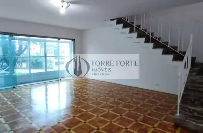 Sobrado amplo com 4 dormitórios, 1 suíte, 5 vagas e edícula na mooca