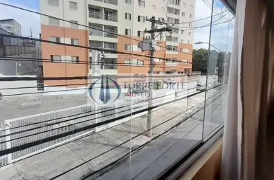 Sobrado amplo com 4 suítes e 4 vagas, mais um ponto comercial em alphaville