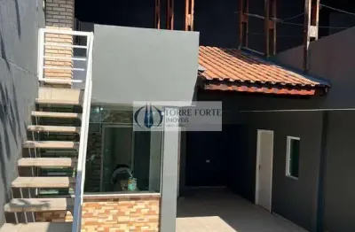 Casa Térrea Ampla com 3 Dormitórios, 1 Suíte e 3 Vagas Região Vila Matilde