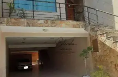 Sobrado de alto padrão com 3 dormitórios e 8 vagas – jardim milena / jardim las vegas – santo andré