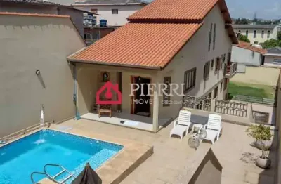 Sobrado maravilhoso com piscina, área de lazer, simplesmente incrível!!