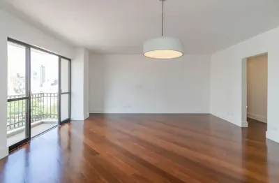 Apartamento à venda na Praça François Belanger, Vila Madalena, São Paulo