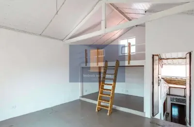 Casa com 2 quartos para alugar na Rua James Holland, Barra Funda, São Paulo
