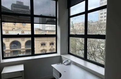 Sala comercial para alugar na Rua Vinte e Quatro de Maio, República, São Paulo