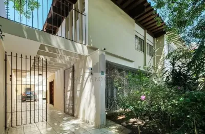 Casa com 4 quartos à venda na Rua Urbanizadora, Sumaré, São Paulo