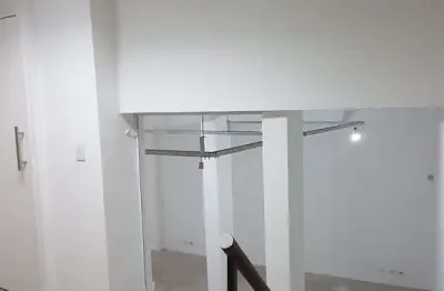 Casa comercial para alugar na Rua Vitória, Santa Ifigênia, São Paulo