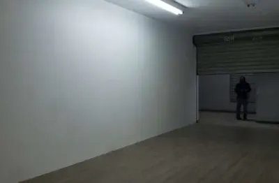 Casa comercial para alugar na Rua Vinte e Quatro de Maio, República, São Paulo