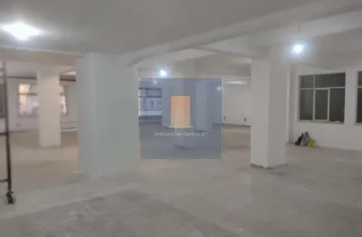 Casa comercial para alugar na R. Sen. Feijó, Sé, São Paulo