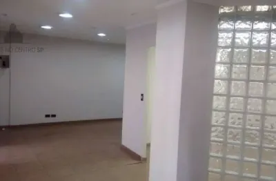 Sala comercial para alugar na Rua Conselheiro Crispiniano, República, São Paulo