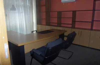 Casa comercial para alugar na Rua Vinte e Quatro de Maio, República, São Paulo