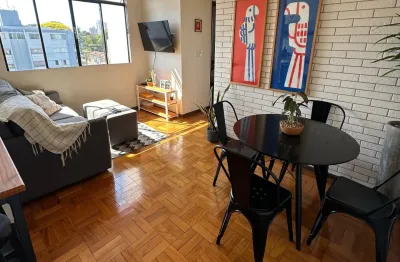 Apartamento com 2 quartos para alugar na Rua Tomazina, 7, Vitória, Londrina