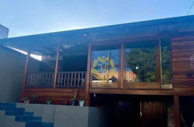 Casa com 3 dormitórios à venda, 300 m² por R$ 790.000,00 - Tingui - Curitiba/PR