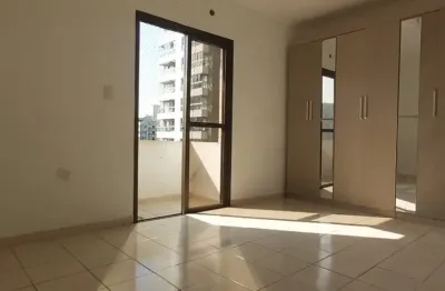 Apartamento com 2 sacadas no canto do forte localização previlegiada