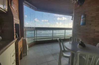 Deslumbrante ap 100% frente mar varanda gourmet churrasqueira a carvão. 2 vagas