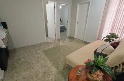 2 dorms frente mar canto do forte com elevador localizado a beira mar