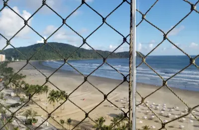 Oportunidade no  no canto do forte- varanda 2 dormitórios amplos. sensacional