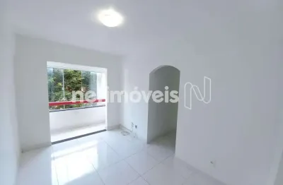 Apartamento com 2 quartos para alugar na Rua Doutor Odilon Machado, 657, IAPI, Salvador