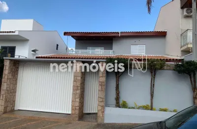 Casa com 4 quartos à venda na Rua Aracaju, Vila Nossa Senhora de Fátima, Americana