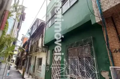 Casa com 3 quartos à venda na Rua Primeiro de Janeiro, 15, Vila Ruy Barbosa, Salvador