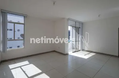 Apartamento com 3 quartos para alugar na Avenida Tancredo Neves, Caminho das Árvores, Salvador