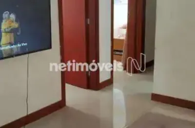 Apartamento 3/04 excelente oportunidade de morar em um condomínio completo
