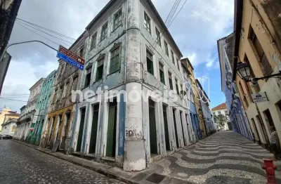 Área comercial com 3 pavimentos para aluguel ou venda no centro histórico