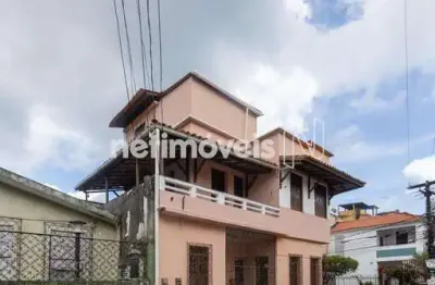 Casa comercial com 1 sala para alugar na Rua Doutor Couto Maia, Bonfim, Salvador