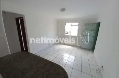 Apartamento com 2 quartos para alugar na Rua Americano da Costa, 102, Roma, Salvador
