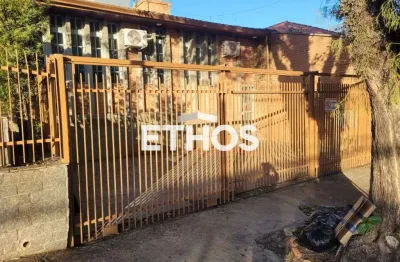 Aluga casa comercial 3 salas 3 banheiros 3 garagem no centro de jundiai