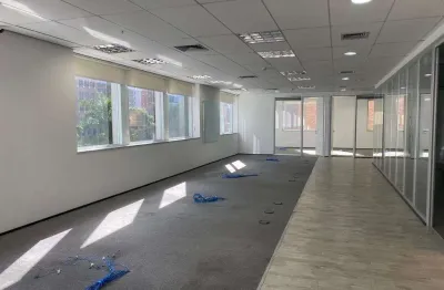 Sala comercial com 10 salas para alugar na rua alexandre dumas, 1658, santo amaro, são paulo por r$ 25.150