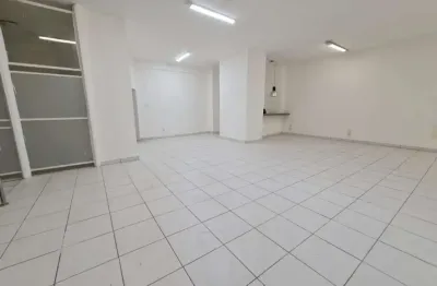 Sala comercial com 2 salas para alugar na largo são bento, 545, centro, são paulo por r$ 1.412